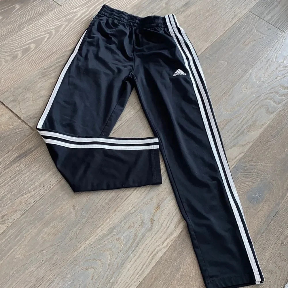 Adidas sweatpants - Picture 1 of 3